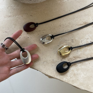 ����ͬ���yɫˮ�ε���Ů�ﶬ�p��С���߼��к��K�L��ë���