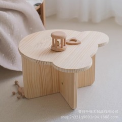 実木の子供のテーブルの小さいテーブルの幼稚園の手作りのテーブルの小さい円卓の学習のテーブルの韓系の熊のお茶のいくつかの置物