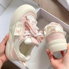 韩式休闲板鞋女款2025新款春秋季高颜值小白鞋厚底面包鞋圆头薄款