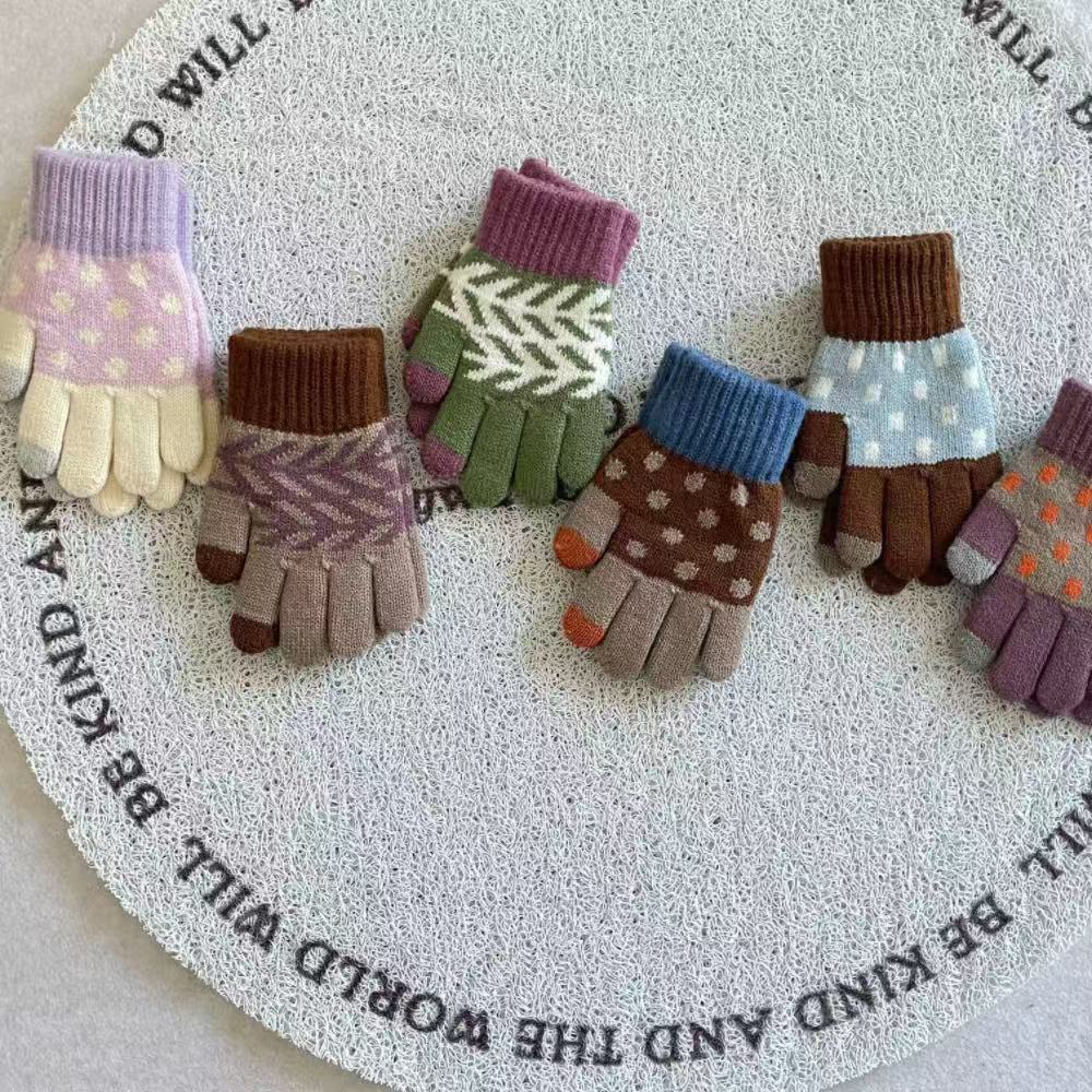 艾摩贝贝儿童2025冬针织五指套男女童宝宝撞色保暖可爱加绒手套潮