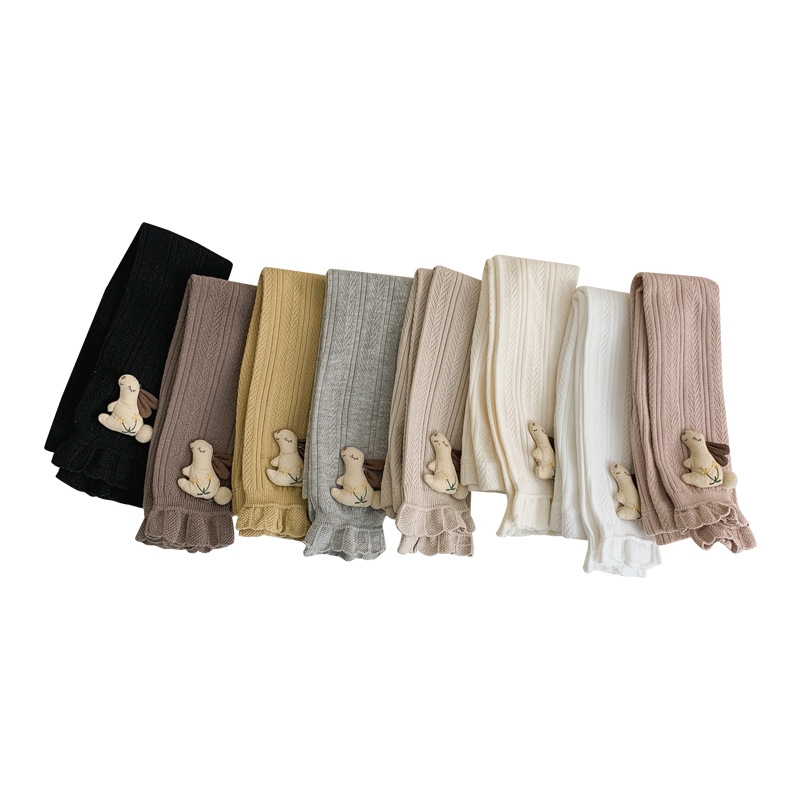 Pantalones para niños de algodón con volantes y pompón de conejo – moda primavera-otoño, para uso exterior.