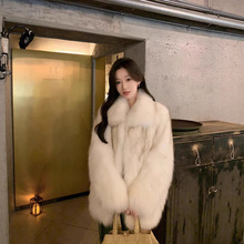 "神明少女"冬季新款整皮狐狸毛腹毛皮草外套女宽松毛毛时尚大衣
