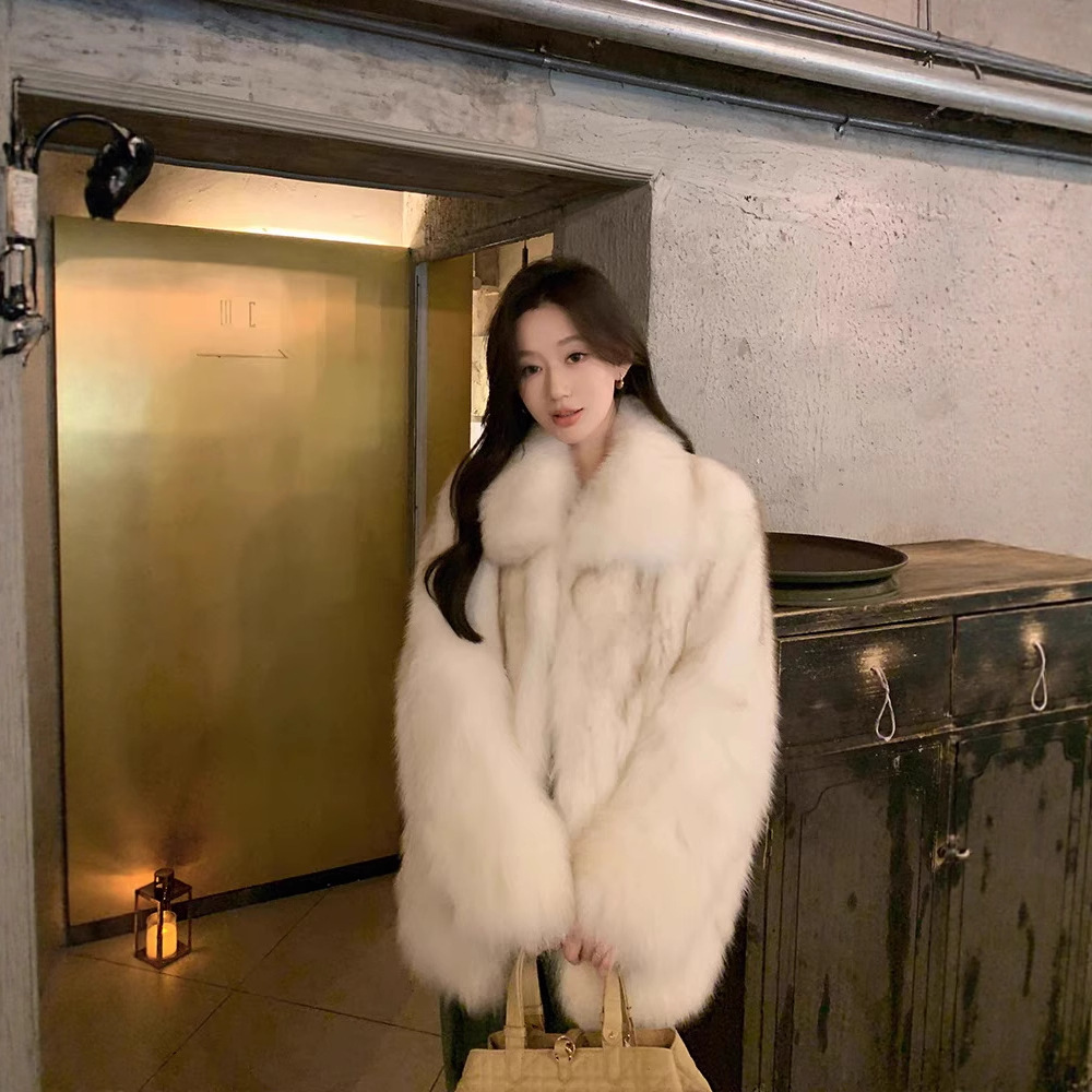 "神明少女"冬季新款整皮狐狸毛腹毛皮草外套女宽松毛毛时尚大衣