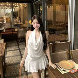 法式白色蕾丝荡领挂脖吊带连衣裙女夏季收腰裙子气质露背a字短裙