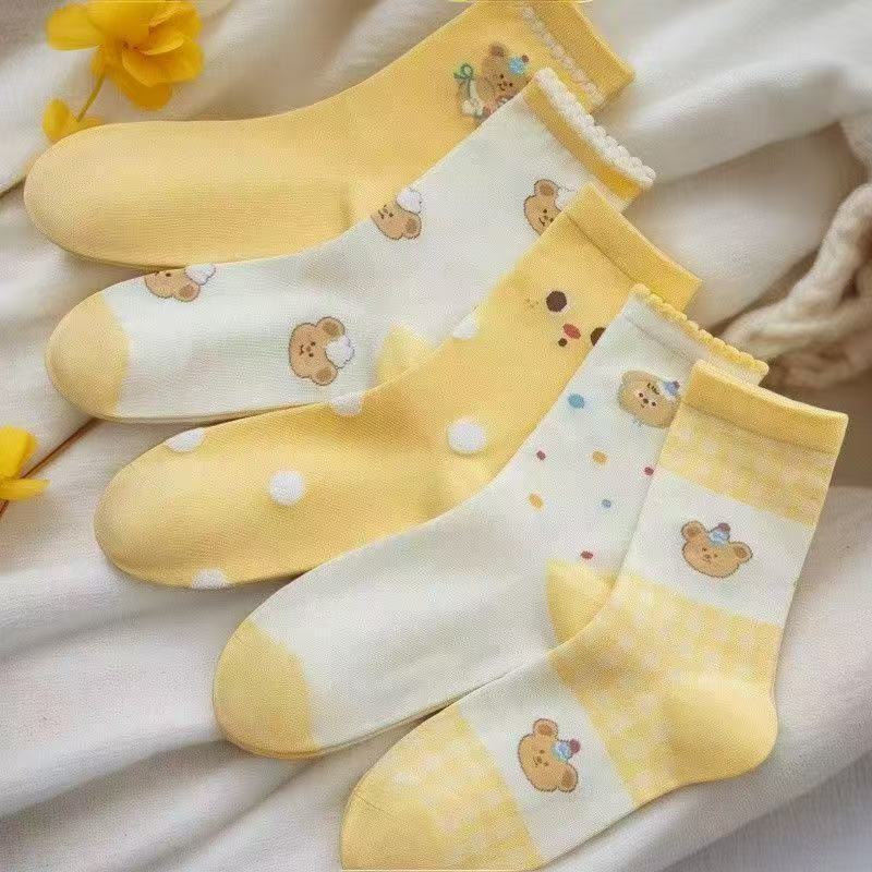 Cream-colored cartoon bear mid-calf socks for women, sweet and cute with lace trim, Japanese-style, suitable for spring and autumn, and perfect for students Cream-colored cartoon bear mid-calf socks for women, sweet and cute with lace trim, Japanese-style, suitable for spring and autumn, and perfect for students