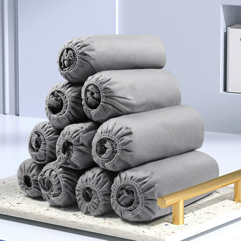 Одноразовые бахилы удобны для дома, в помещении, утолщенные нетканые ткани, пылезащитные, водонепроницаемые, нескользящие и износостойкие бахилы для гостиничного обслуживания.