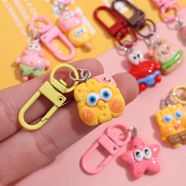 Caricatura encantadora SpongeBob pie estrella de resina llave auriculares colgantes bolsos accesorios amigos regalos