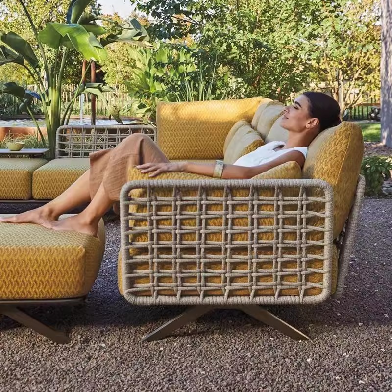 Sofá nórdico al aire libre, mesa de centro, patio al aire libre, jardín, impermeable, protector solar, cama de ratán, villa, muebles de ocio al aire libre