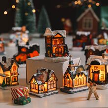 圣诞节发光彩色立体小房子新年橱窗摆件微景观装饰树脂儿童小礼物