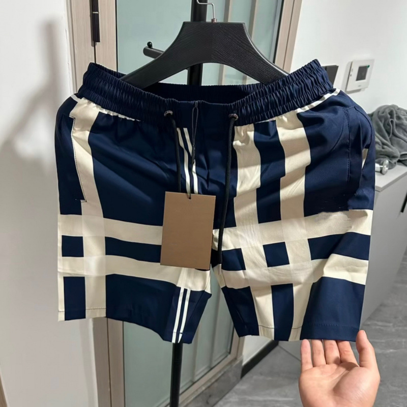 Summer New Men's Casual Pants, Fashionable Versatile Shorts, Trendy Stylish Influencer-Style Plaid Five-Point Shorts