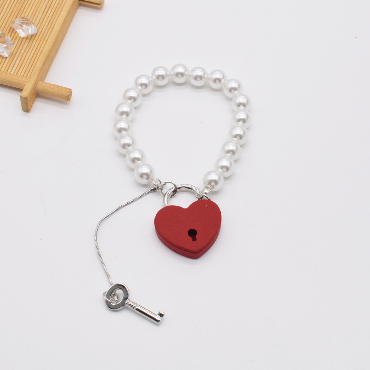 Wholesale Hip-hop Heart-shape Lock Pendant Necklace Nihaojewelry display picture 5