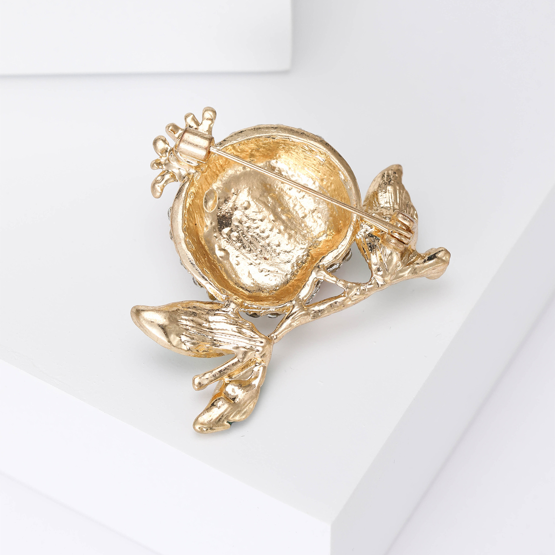 Casual Fruit Alloy Women's Brooches display picture 3