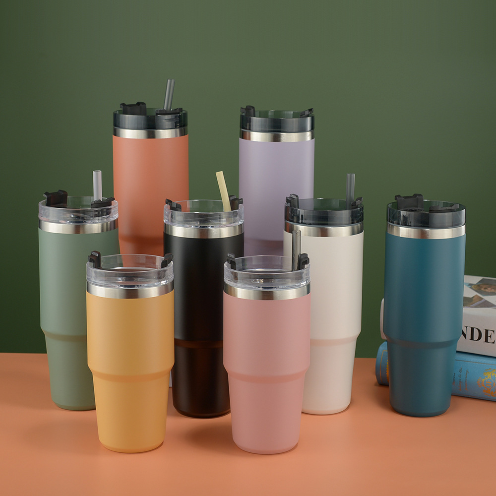 Producto explosivo del sudeste asiático Taza de aislamiento de acero inoxidable 304 Taza de automóvil 30oz20oz Taza de hielo para automóvil Taza de agua con pajita