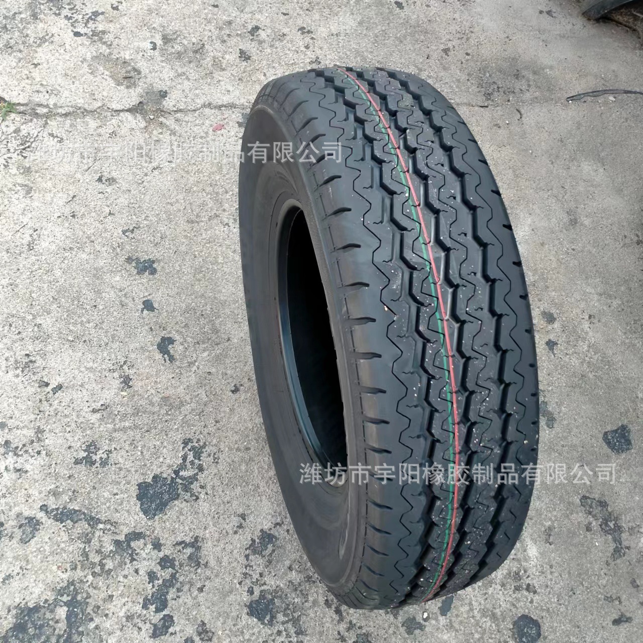 215/75R15  235/75R15 钢丝真空轮胎 皮卡车