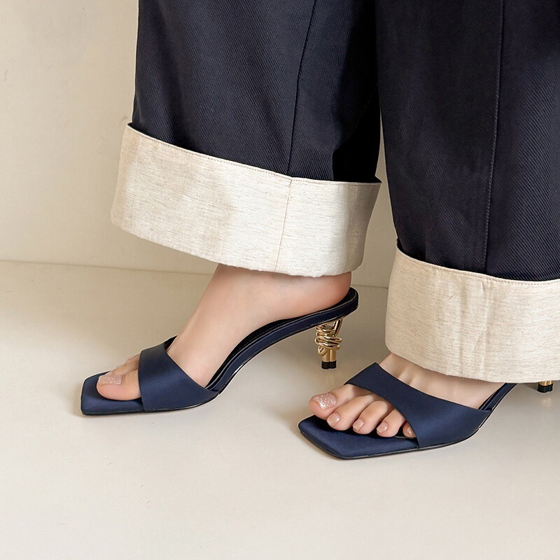 Top-tier style! Old money-inspired silk slip-on sandals for women with open toe, square toe, and metal stiletto heels for summer wear Top-tier style! Old money-inspired silk slip-on sandals for women with open toe, square toe, and metal stiletto heels for summer wear