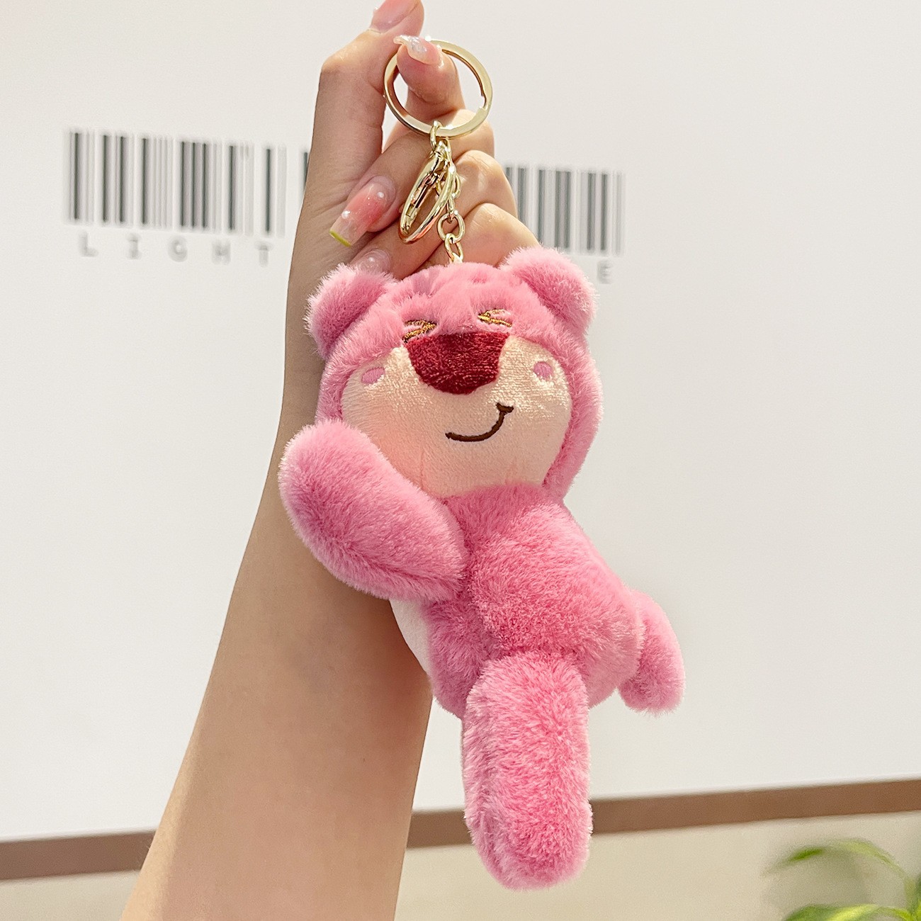 Cuatro pulgadas muñeca máquina colgante felpa llavero lindo muñeca mochila adornos grab máquina muñeca regalo al por mayor