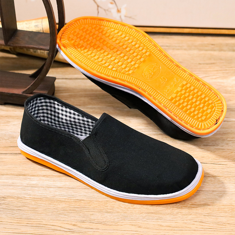 Zapatos de tela de Beijing antiguos genuinos para hombres casuales zapatos de tela negra antideslizantes y resistentes al desgaste cómodos zapatos de cocina de trabajo