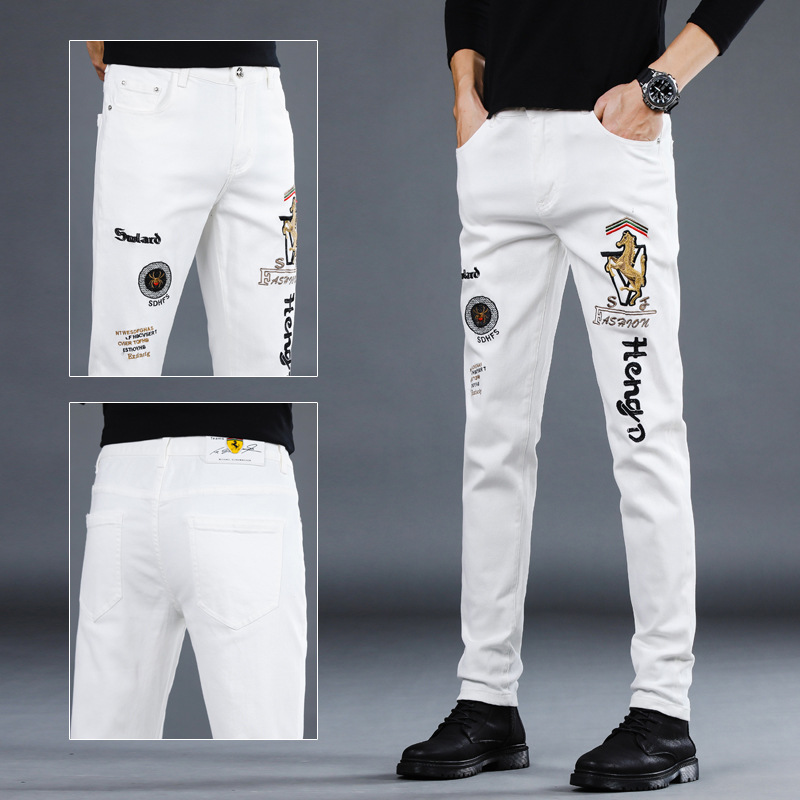 Jeans brodés de mode mâle 2022 nouveaux pantalons pour hommes hiver blanc estampage à chaud pieds minces pantalons Joker décontractés._voghion.com