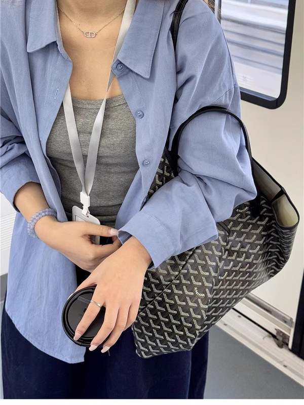 衬衣女款2025新款爆款漂亮小衫蓝色衬衫外套女夏季高级感通勤穿搭|undefined