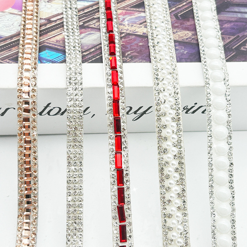 Tiras de perlas y diamantes de imitación al por mayor para ropa, cinturones de diamantes de imitación sencillos, ribete para zapatos y sombreros, tiras de diamantes de imitación hechas a mano para bricolaje.