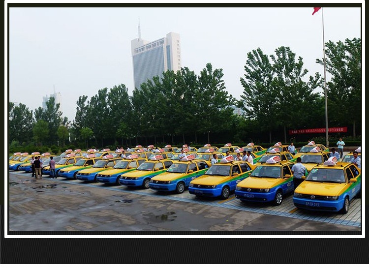 Drunk-driving prevention vehicle/advertising light/replaceable display screen/roof light. Construction waste truck light box. Taxi advertising light box