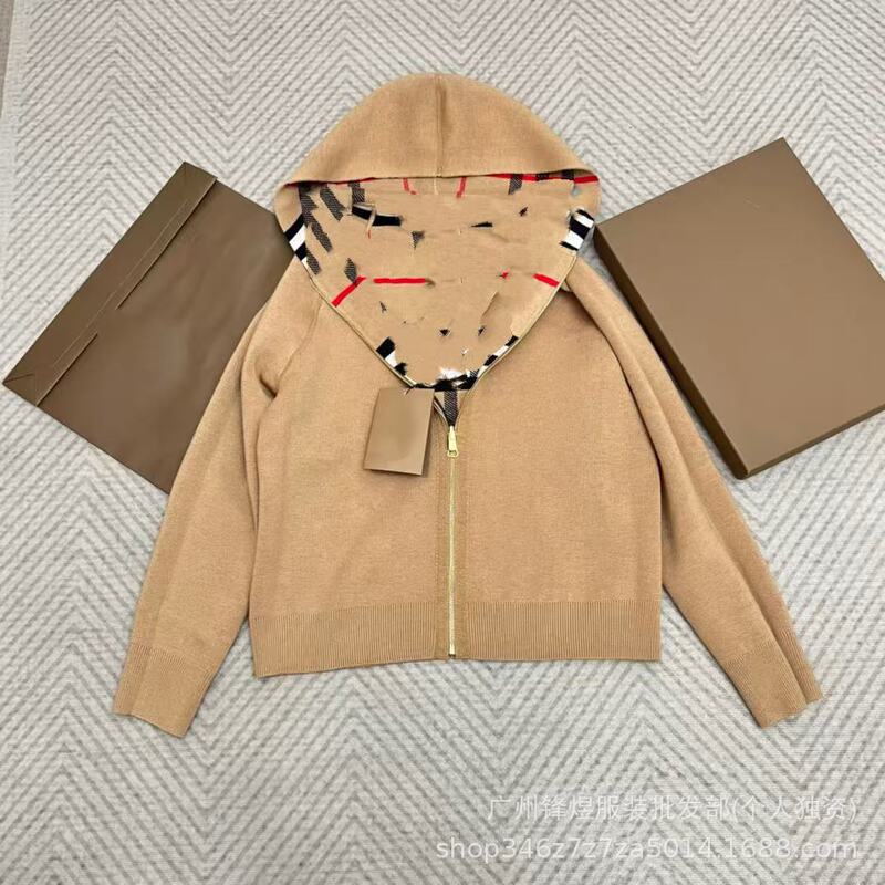 Wholesale in Stock 2025 Autumn and Winter New Style Hooded Zipper Plaid Unisex Reversible Knit Cardigan Jacket Wholesale in Stock 2025 Autumn and Winter New Style Hooded Zipper Plaid Unisex Reversible Knit Cardigan Jacket