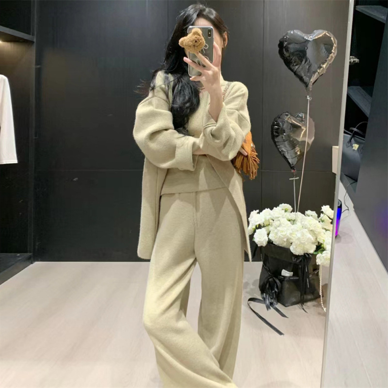 秋冬新款设计感简约针织衫套装女跨境不规则背心毛衣阔腿裤三件套|undefined