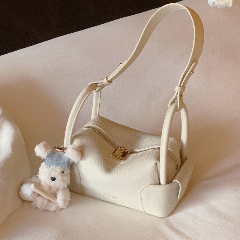Nanfeng Chio2Nd Soft Mountain Moonlight Pillow Bag High-End Luxury Niche Commuter Women's Bag Single Shoulder Crossbody Bag Nanfeng Chio2Nd Soft Mountain Moonlight Pillow Bag High-End Luxury Niche Commuter Women's Bag Single Shoulder Crossbody Bag