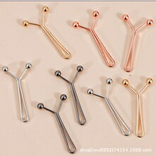 �羳���NU�ͽ��ٽz���̶��AŮʿ�����^����������A���߹�С�e�