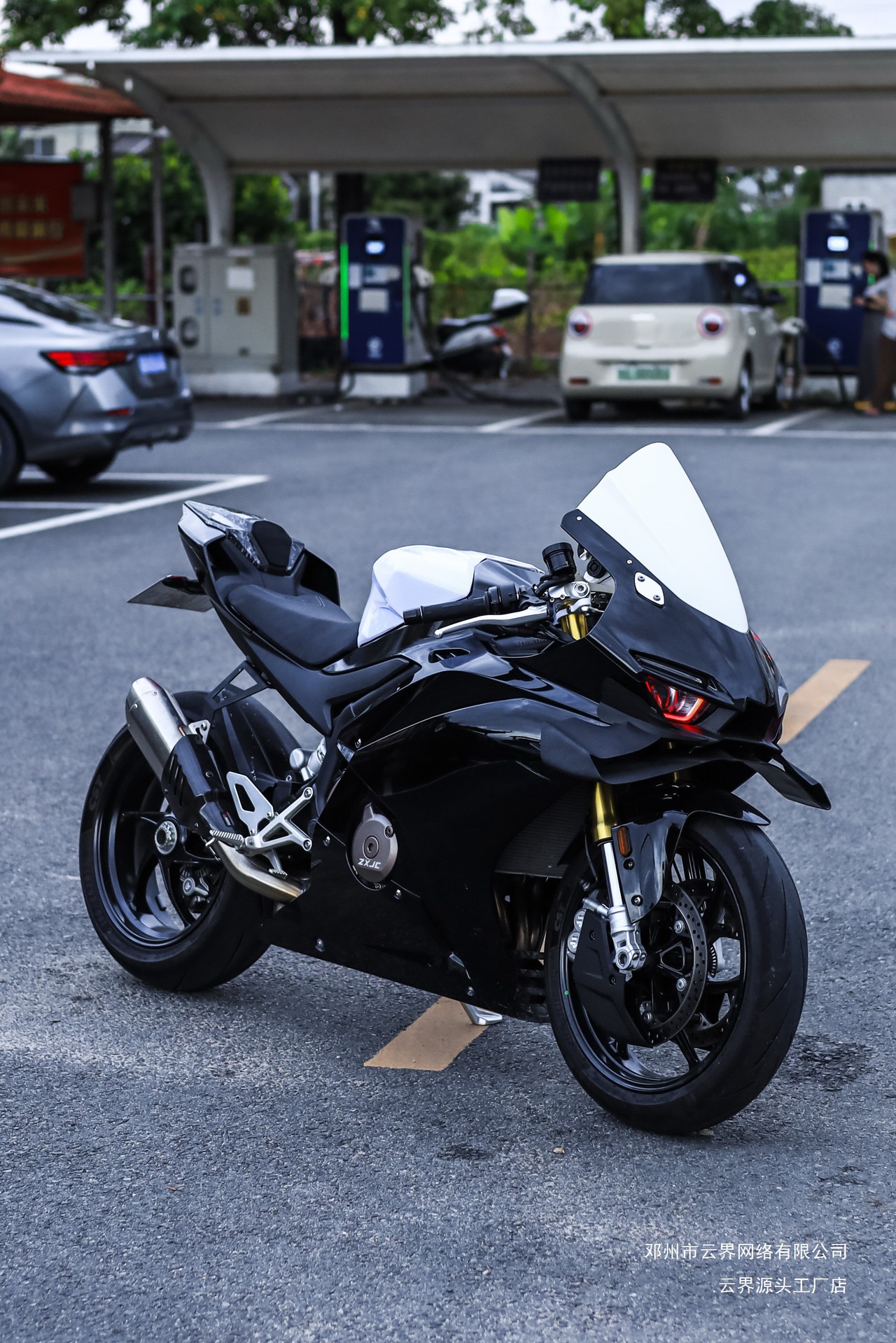 Suitable for Zhang Xue 500Rr Rear Hump Racing Tail Decoration Cover, Airflow Racing Windshield, Wind Deflector