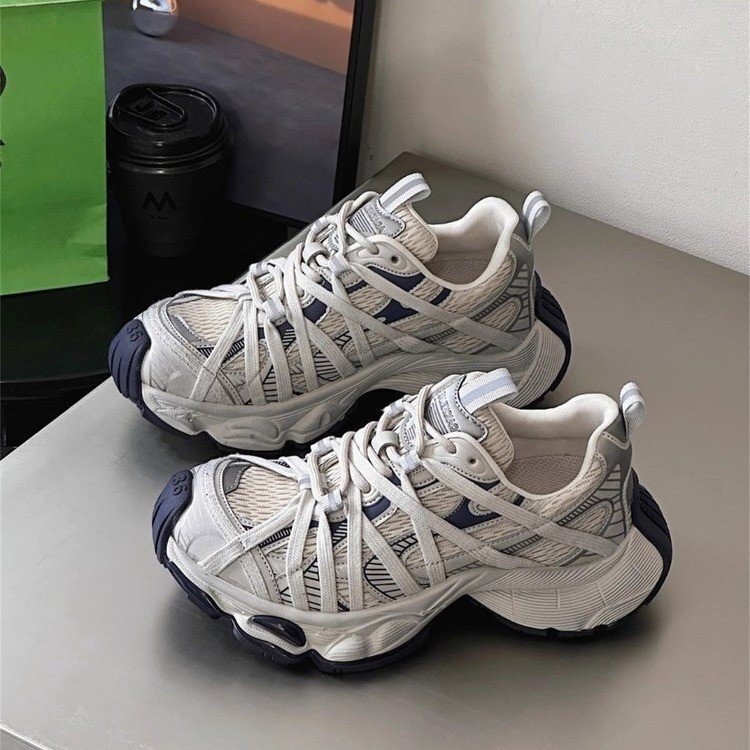 Soft Leather Trendy Height-Increasing Sports Casual Shoes for Women, 2026 New Spring Retro Distressed Thick-Soled Breathable Dad Shoes