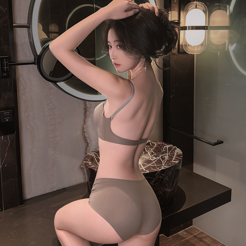 Hebilla frontal belleza espalda ropa interior Cruz invisible grande sin espalda ropa interior mujeres push up pequeño sujetador inalámbrico 8254