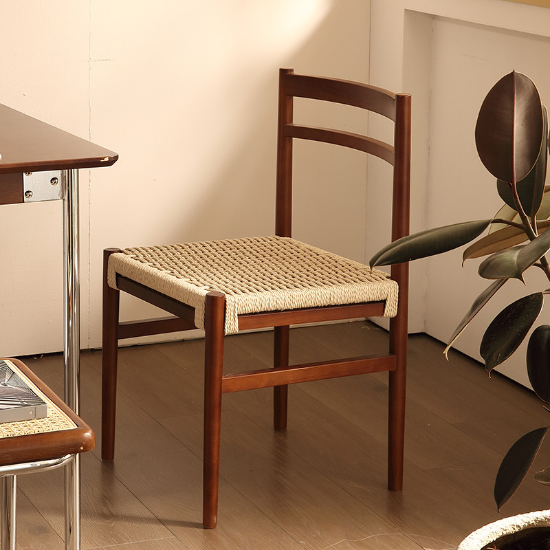 Silla de aguja colgante nuez negra