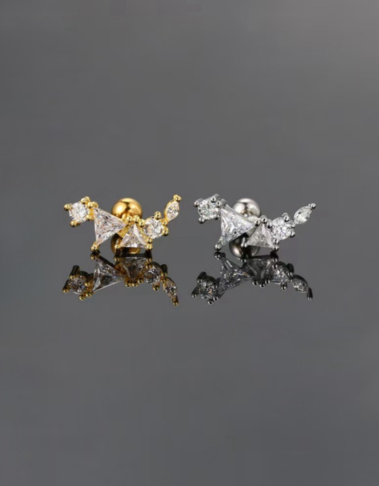 Labret piercing jewelry detail image