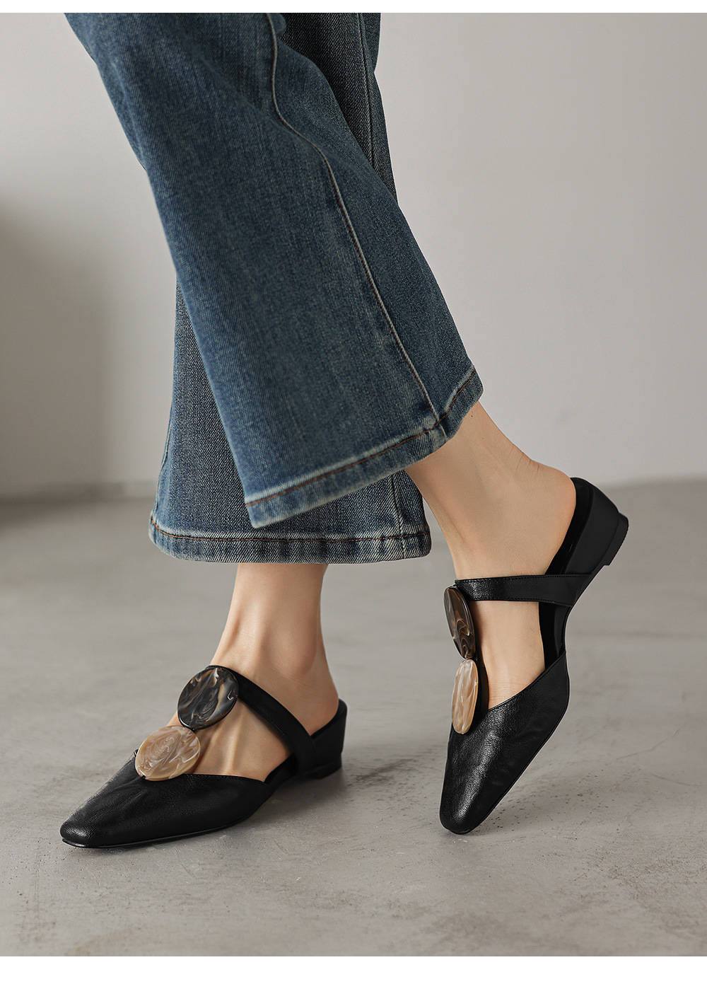 Sandal nữ da dê mũi kín gót thấp phong cách vỏ sò — đen chi tiết 21