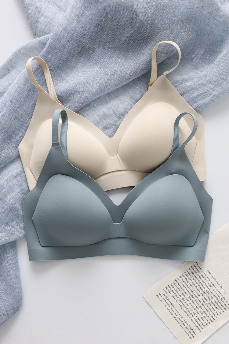 Japonés original cómodo sujetador sin costuras inalámbrico pequeño pecho delgado de una pieza brillante ropa interior sin costuras para las mujeres 853