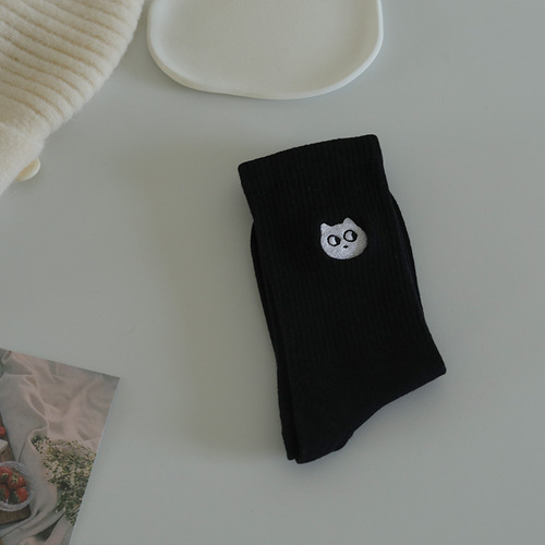 Kitten mid-calf socks for women cartoon trendy embroidered kitten lady cartoon avatar same style black and white cotton socks