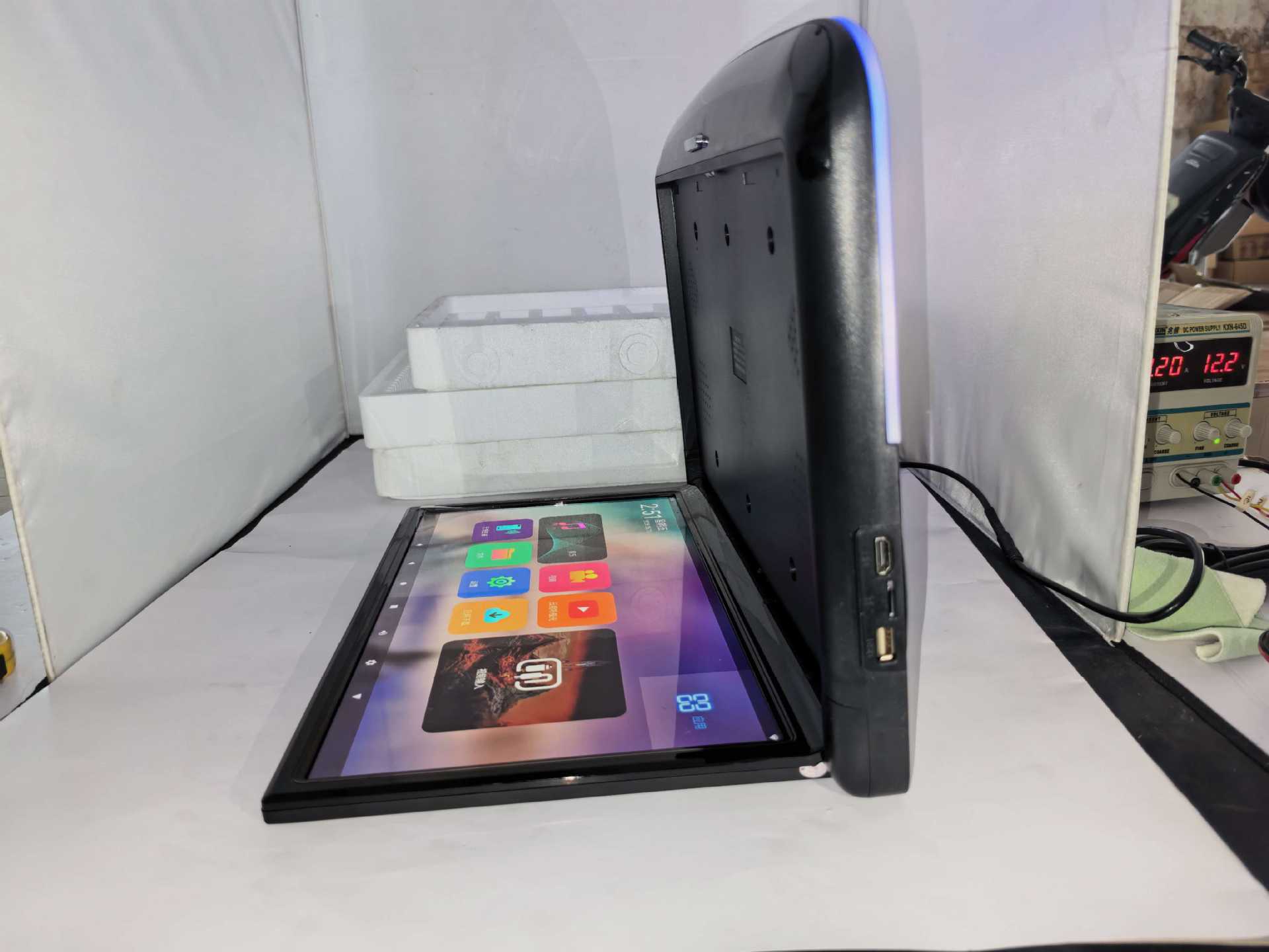15.6inch Android Color Light Ultra-thin Ceiling-mounted Car Display