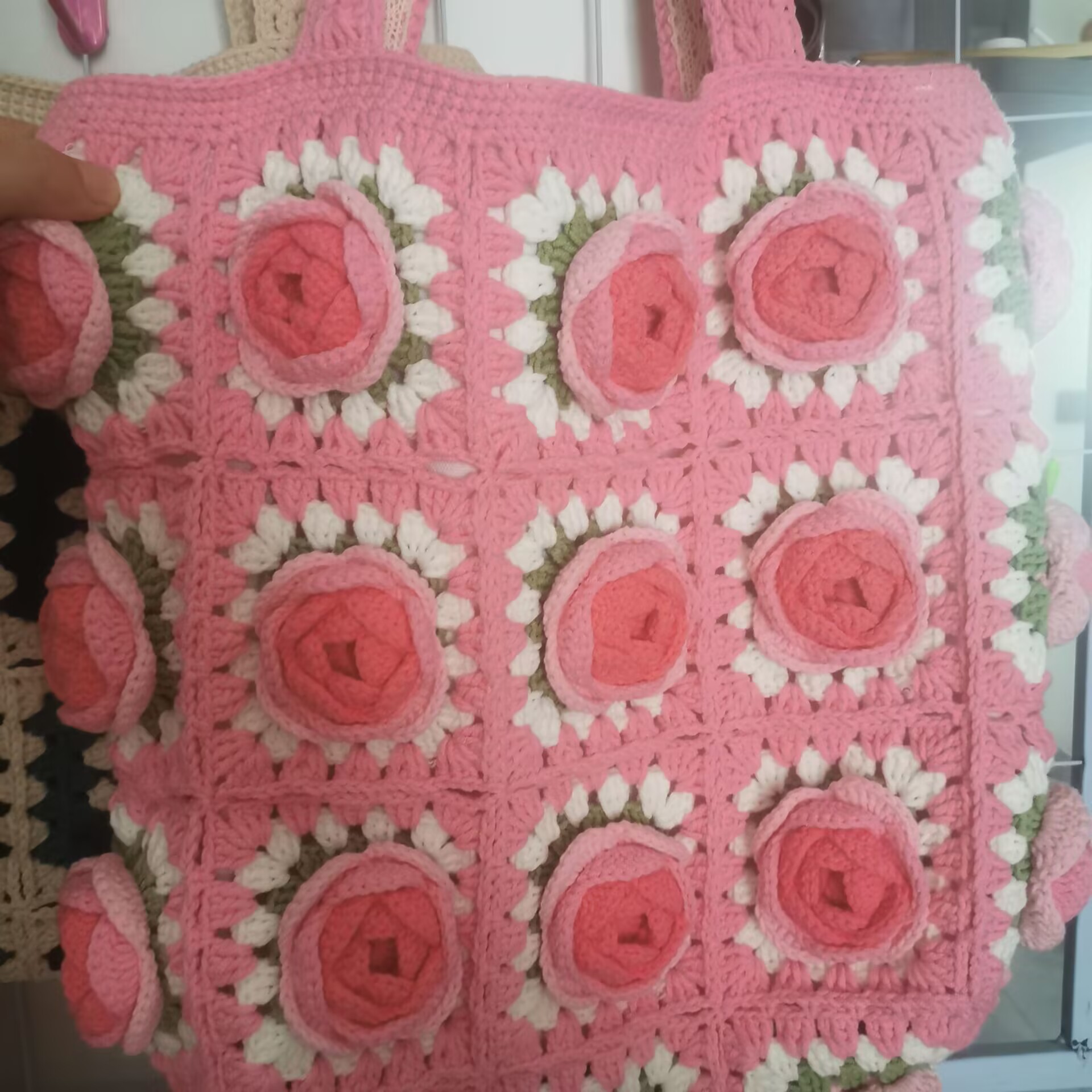 Estilo elegante y digno, ropa de gancho, bolsos de fresa, bolsos de teléfono móvil para la familia y las vacaciones. image 43