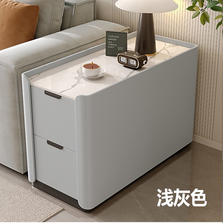 밝은 회색