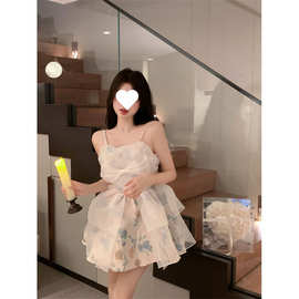 超仙吊带美背碎花公主蓬蓬裙夏季新款纯欲甜辣妹