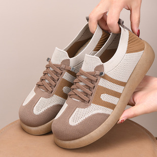 Spring 2025 New Fashion Western Style German Training Shoes Lightweight Comfortable Women's Casual Single-layer Shoes Women's Soft Sole Non-slip Moms Shoes