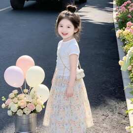 女中大童韩系漂亮套装2026夏季新款白色短袖T恤碎花半身裙两件套