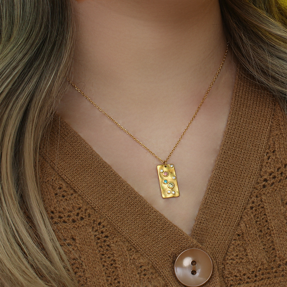 Vintage Style Square Stainless Steel Necklace Inlaid Zircon Stainless Steel Necklaces_colorza_4