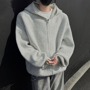 2026秋季新款宽松圆领长袖针织开衫男女青少年运动风格腈纶面料图片