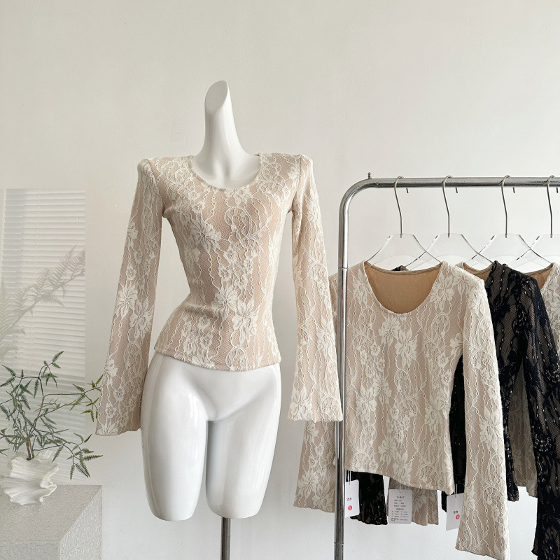 Pure Lust Style Self-Heating Lace Women's Autumn and Winter Inner Brushed Plus Velvet Embossed Lace Inner Bottoming Top