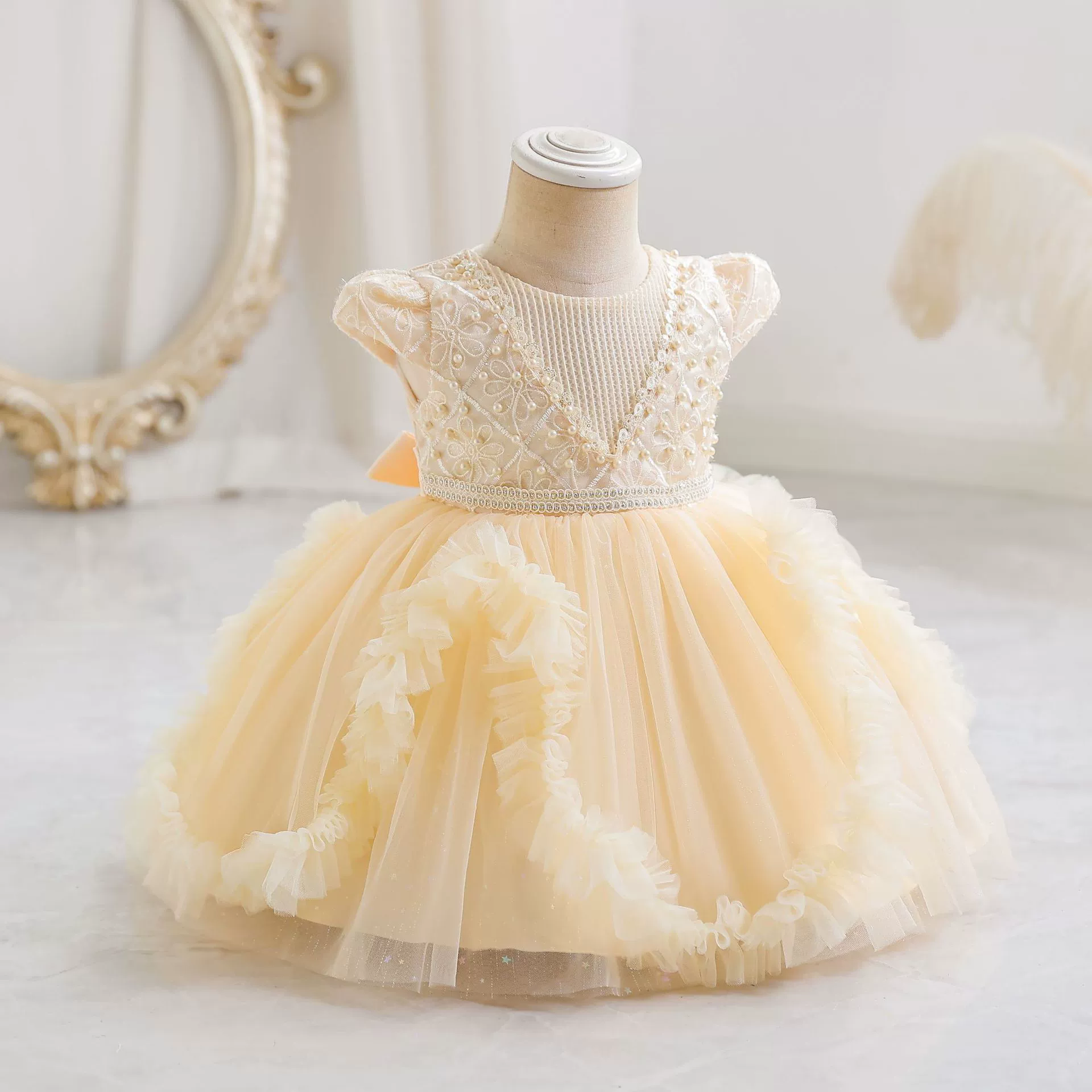 Evening dress, nail sequins, small princess costume, new collection