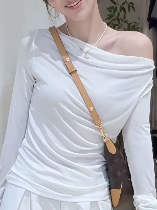 韩系气质露背一字肩上衣女秋季穿搭设计感小众辣妹风黑色长袖T恤|undefined