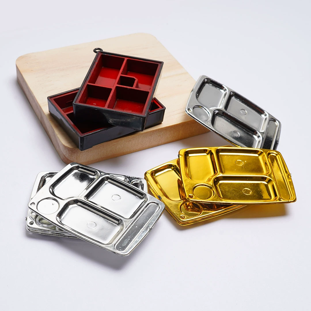 Кукольный домик имитирует миниатюрный мини-ресторан для еды Маленькая тарелка для еды