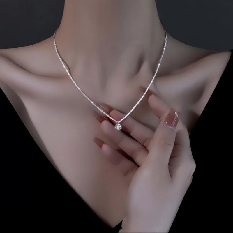 Sophisticated necklace